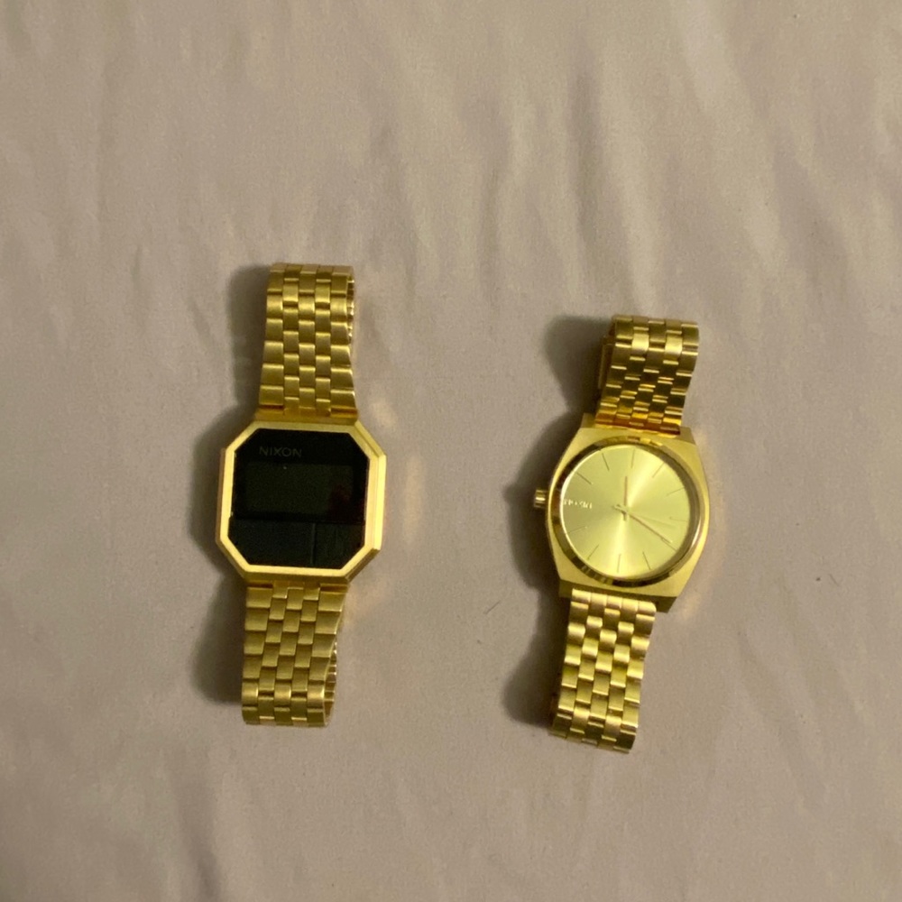 Nixon watch’s